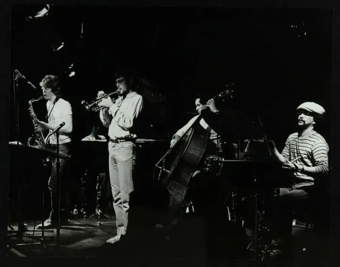 Framed Print : Jazz at The Stables, Wavendon, Buckinghamshire. Artist: Denis Williams Framed Print : Jazz at The Stables, Wavendon, Buckinghamshire. Artist: Denis Williams
