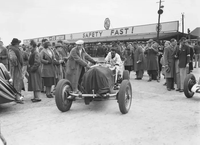 Framed Print : JCC International Trophy, Brooklands, 7 May 1938. Artist: Bill Brunell Framed Print : JCC International Trophy, Brooklands, 7 May 1938. Artist: Bill Brunell