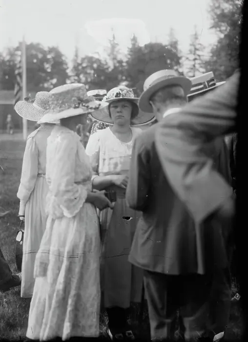 Framed Print : Jean Whitney, between c1915 and c1920. Creator: Bain News Service Framed Print : Jean Whitney, between c1915 and c1920. Creator: Bain News Service