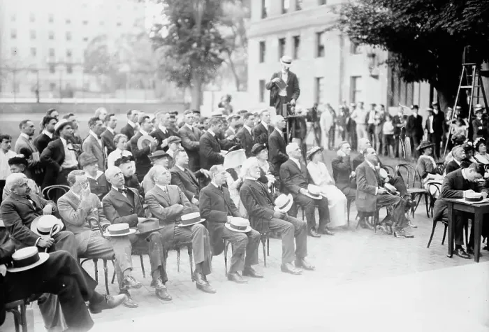 Framed Print : Jefferson unveiling, 1914. Creator: Bain News Service Framed Print : Jefferson unveiling, 1914. Creator: Bain News Service