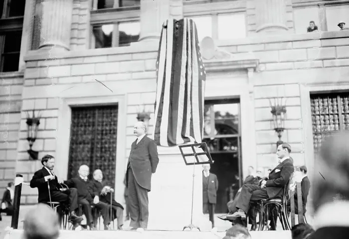 Framed Print : Jefferson unveiling, 1914. Creator: Bain News Service Framed Print : Jefferson unveiling, 1914. Creator: Bain News Service