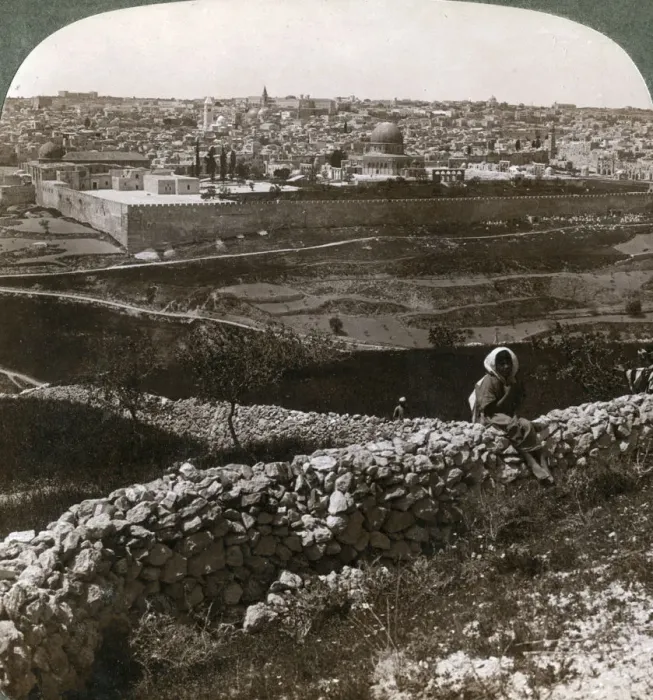 Framed Print : Jerusalem, as seen from the south-east, showing the site of the temple, Palestine, 1900s. Artist: Underwood & Underwood Framed Print : Jerusalem, as seen from the south-east, showing the site of the temple, Palestine, 1900s. Artist: Underwood & Underwood