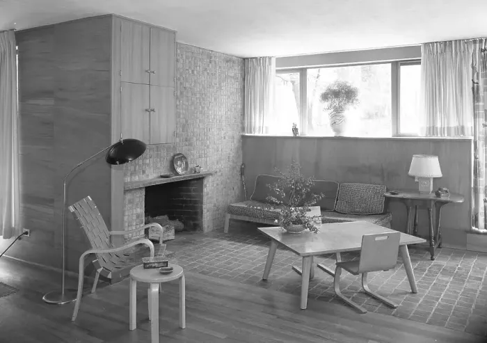 Framed Print : Jesse Oser, residence in Elkins Park, Pennsylvania, 1944. Creator: Gottscho-Schleisner, Inc Framed Print : Jesse Oser, residence in Elkins Park, Pennsylvania, 1944. Creator: Gottscho-Schleisner, Inc
