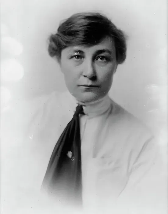 Framed Print : Jessie L. Simpson, 1917. Creator: Harris & Ewing. Jessie L. Simpson, 1917. Creator: Harris & Ewing Framed Print : Jessie L. Simpson, 1917. Creator: Harris & Ewing. Jessie L. Simpson, 1917. Creator: Harris & Ewing