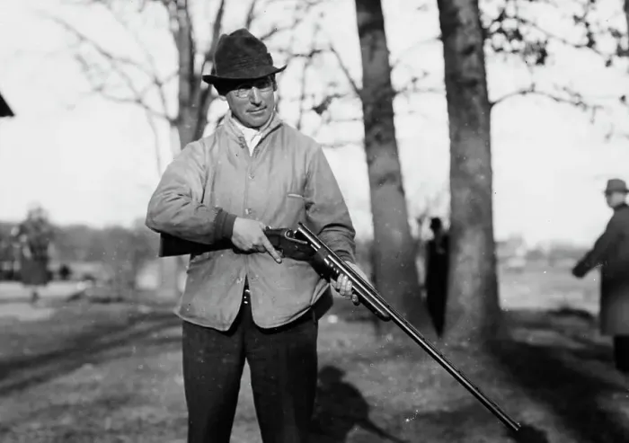 Framed Print : J.H. Hendrickson, ex cham[p]ion [guns], between c1910 and c1915. Creator: Bain News Service