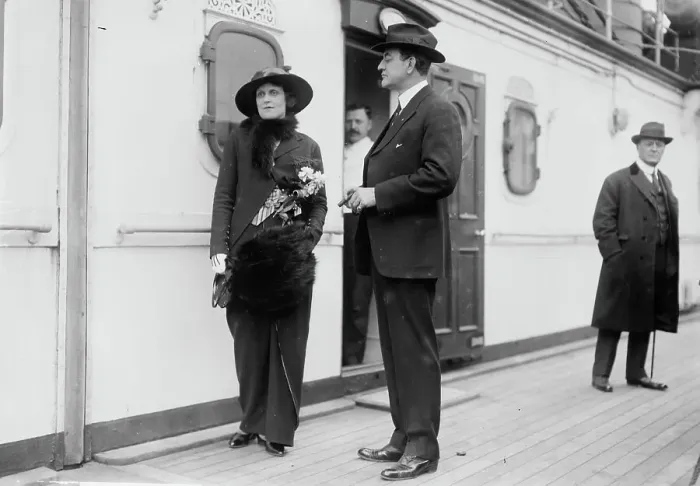 Framed Print : J.K. Hackett and wife, between c1910 and c1915. Creator: Bain News Service Framed Print : J.K. Hackett and wife, between c1910 and c1915. Creator: Bain News Service