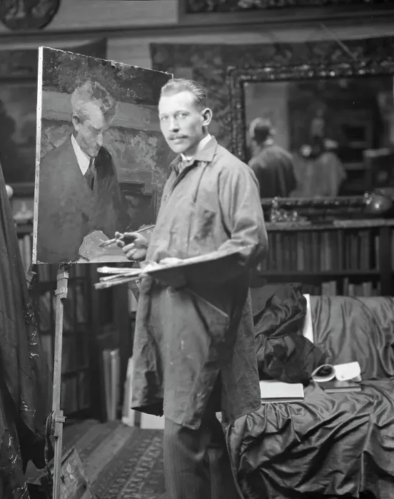 Framed Print : J.M. Williamson painting a portrait of Arnold Genthe, 1915. Creator: Arnold Genthe Framed Print : J.M. Williamson painting a portrait of Arnold Genthe, 1915. Creator: Arnold Genthe