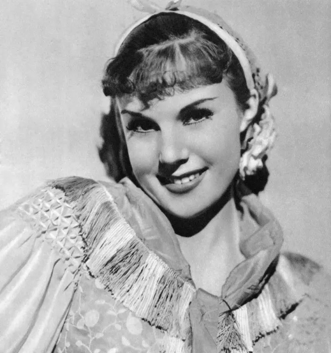 Framed Print : Joan Gardner, British film actress, 1934-1935