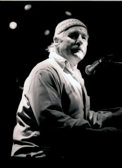 Framed Print : Joe Zawinul, Ronnie Scotts, London, 2002. Artist: Brian O Connor Framed Print : Joe Zawinul, Ronnie Scotts, London, 2002. Artist: Brian O Connor