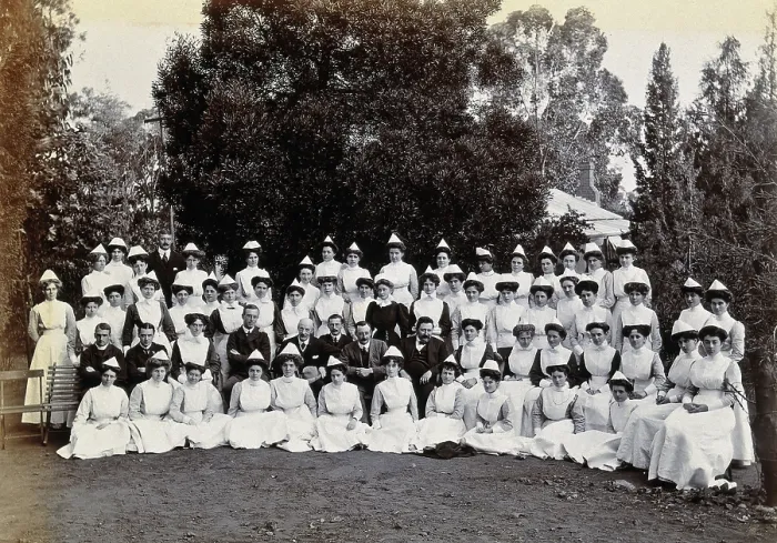 Framed Print : Johannesburg Hospital, South Africa: group of nurses and doctors, c1905. Creator: Unknown Framed Print : Johannesburg Hospital, South Africa: group of nurses and doctors, c1905. Creator: Unknown