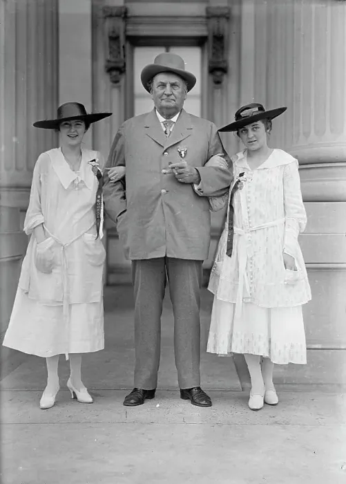 Framed Print : John Hollis Bankhead, Rep. from Alabama, At Confederate Reunion, D.C. with Grand-Daughters...1917. Creator: Harris & Ewing. John Hollis Bankhead, Rep. from Alabama, At Confederate Reunion, D.C. with Grand-Daughters...1917 Framed Print : John Hollis Bankhead, Rep. from Alabama, At Confederate Reunion, D.C. with Grand-Daughters...1917. Creator: Harris & Ewing. John Hollis Bankhead, Rep. from Alabama, At Confederate Reunion, D.C. with Grand-Daughters...1917