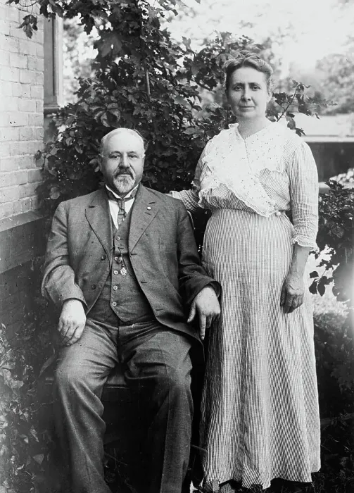 Framed Print : John L. Stevens & wife, between c1910 and c1915. Creator: Bain News Service