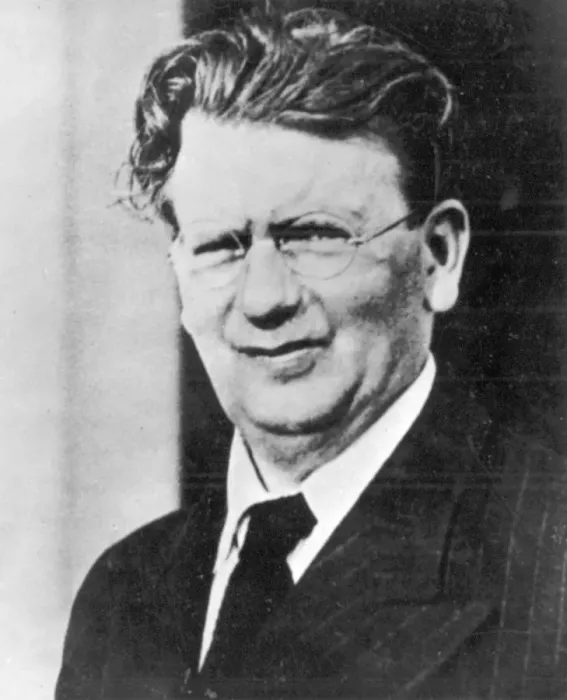 Framed Print : John Logie Baird (1888-1946), Scottish electrical engineer and pioneer of television Framed Print : John Logie Baird (1888-1946), Scottish electrical engineer and pioneer of television