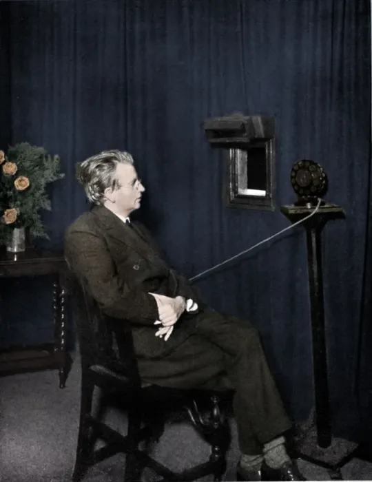 Framed Print : John Logie Baird (1888-1946), Scottish electrical engineer and pioneer of television, 1920s Framed Print : John Logie Baird (1888-1946), Scottish electrical engineer and pioneer of television, 1920s