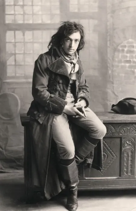 Framed Print : John Martin Harvey (1863-1944), English actor, 1906. Artist: London Stereoscopic & Photographic Co Framed Print : John Martin Harvey (1863-1944), English actor, 1906. Artist: London Stereoscopic & Photographic Co
