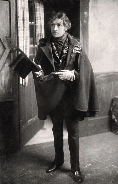 John Martin-Harvey (1863-1944), English actor, early 20th century. Artist: London Stereoscopic & Photographic Co