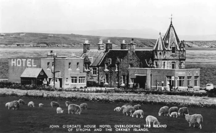 Framed Print : The John O Groats House Hotel, John O Groats, Highlands, Scotland, early 20th century Framed Print : The John O Groats House Hotel, John O Groats, Highlands, Scotland, early 20th century