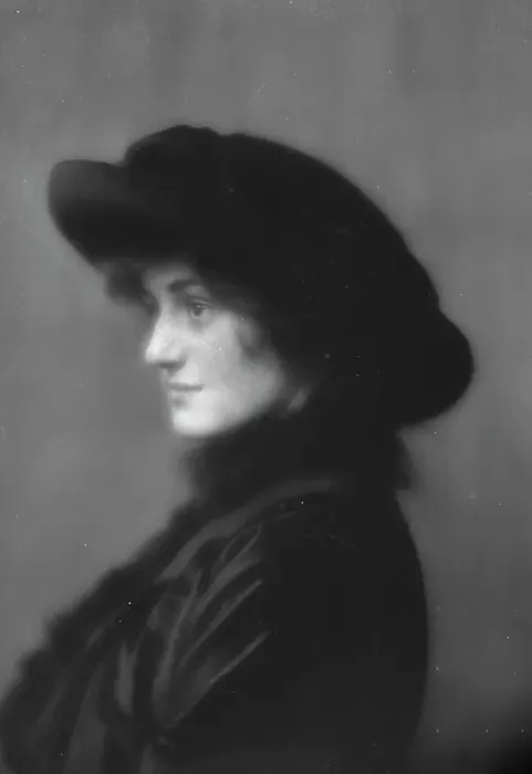 Framed Print : Johns, Miss, portrait photograph, 1913. Creator: Arnold Genthe Framed Print : Johns, Miss, portrait photograph, 1913. Creator: Arnold Genthe