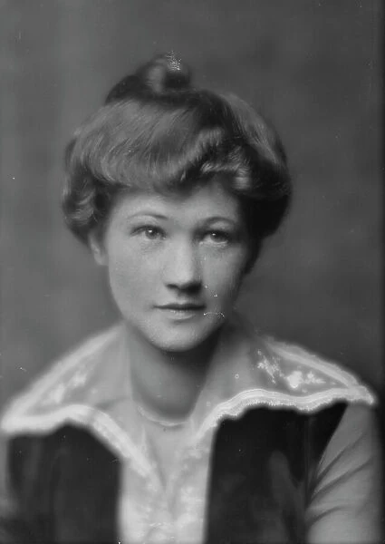 Johnson, H.A. Miss, portrait photograph, 1914 Dec. 15. Creator: Arnold Genthe