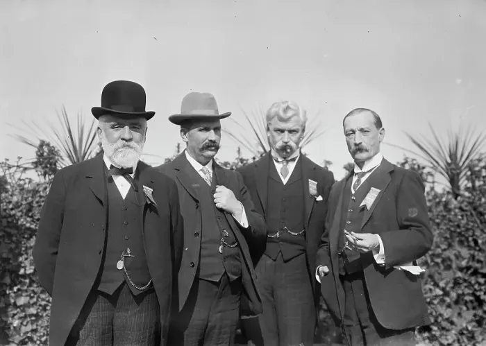 Framed Print : Jos. Ellis, Sir John Randles, G. Muir Ritchie, and Col. Sir Chas. Allen standing together... 1910. Creator: Bain News Service Framed Print : Jos. Ellis, Sir John Randles, G. Muir Ritchie, and Col. Sir Chas. Allen standing together... 1910. Creator: Bain News Service