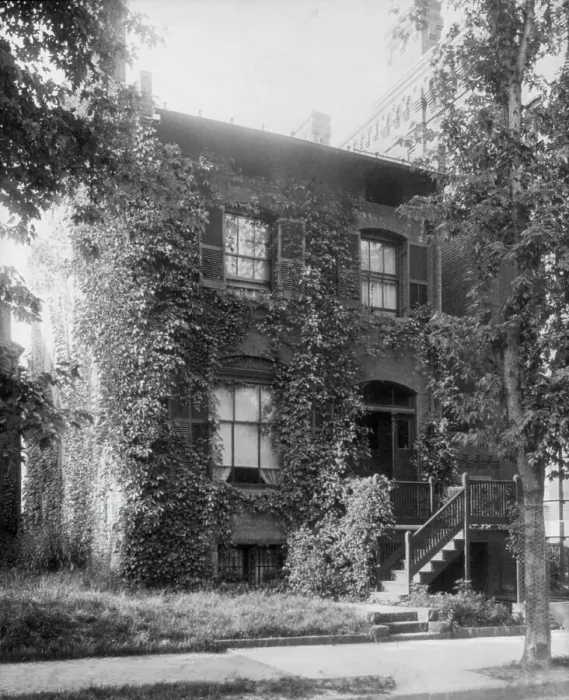 Framed Print : Joseph Coerten Hornblower House, 1402 M St. Washington, D.C. between 1890 and 1950. Creator: Frances Benjamin Johnston Framed Print : Joseph Coerten Hornblower House, 1402 M St. Washington, D.C. between 1890 and 1950. Creator: Frances Benjamin Johnston