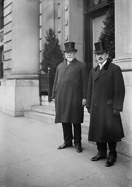 Joseph Maull Carey, Rep. from Wyoming, left, with Governor McGovern of Wisconsin, 1912. Creator: Harris & Ewing. Joseph Maull Carey, Rep. from Wyoming, left, with Governor McGovern of Wisconsin, 1912. Creator: Harris & Ewing