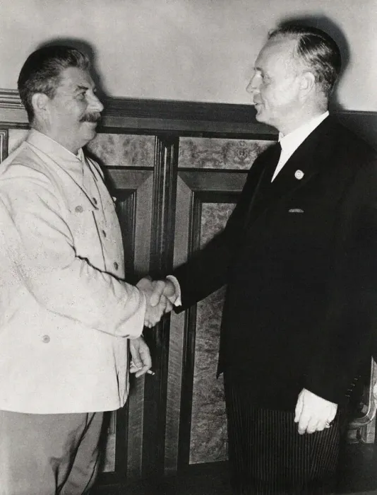 Framed Print : Joseph Stalin and Joachim von Ribbertrop, 23 August 1939, 1939. Creator: Anonymous Framed Print : Joseph Stalin and Joachim von Ribbertrop, 23 August 1939, 1939. Creator: Anonymous