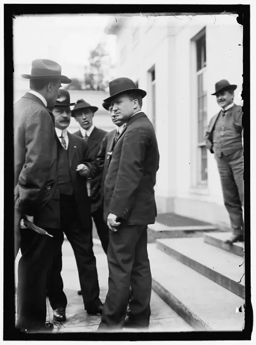 Framed Print : Joseph Tumulty and group at White House, Washington, D.C. between 1913 and 1917. Creator: Harris & Ewing. Joseph Tumulty and group at White House, Washington, D.C. between 1913 and 1917. Creator: Harris & Ewing Framed Print : Joseph Tumulty and group at White House, Washington, D.C. between 1913 and 1917. Creator: Harris & Ewing. Joseph Tumulty and group at White House, Washington, D.C. between 1913 and 1917. Creator: Harris & Ewing