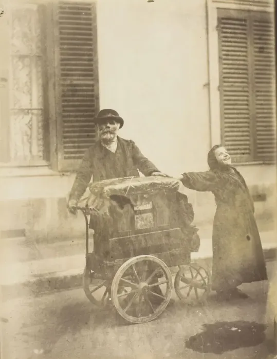 Framed Print : Joueur d orgue (Organ Player), 1898 / 99. Creator: Eugene Atget Framed Print : Joueur d orgue (Organ Player), 1898 / 99. Creator: Eugene Atget