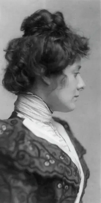 Framed Print : Julia Marlowe, actress, c1898. Creator: Frances Benjamin Johnston Framed Print : Julia Marlowe, actress, c1898. Creator: Frances Benjamin Johnston