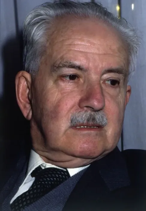 Framed Print : Julio Caro Baroja (1914-1995), Spanish ethnologist, portrait of 1990 Framed Print : Julio Caro Baroja (1914-1995), Spanish ethnologist, portrait of 1990
