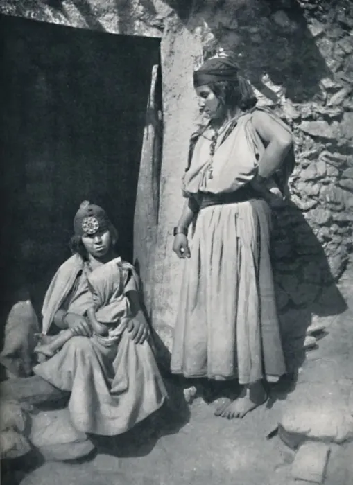 Framed Print : Kabyle women at the door of their dwelling near the Mediterranean coast, Algeria, 1912 Artist: Kuhn Framed Print : Kabyle women at the door of their dwelling near the Mediterranean coast, Algeria, 1912 Artist: Kuhn
