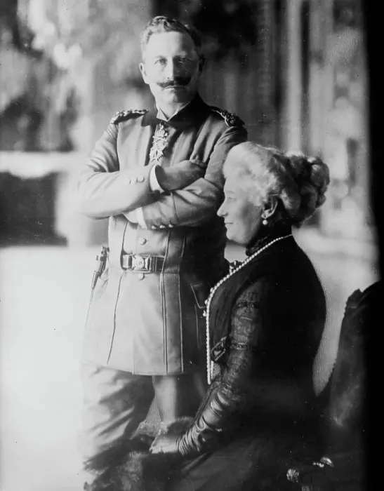 Framed Print : Kaiser & Kaiserin, between c1910 and c1915. Creator: Bain News Service Framed Print : Kaiser & Kaiserin, between c1910 and c1915. Creator: Bain News Service