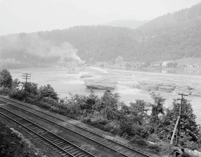 Framed Print : Kanawha Falls, New River canyon, W. Va. c.between 1910 and 1920. Creator: Unknown Framed Print : Kanawha Falls, New River canyon, W. Va. c.between 1910 and 1920. Creator: Unknown