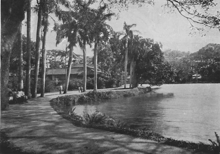 Framed Print : Kandy Lake and Drive, c1890, (1910). Artist: Alfred William Amandus Plate Framed Print : Kandy Lake and Drive, c1890, (1910). Artist: Alfred William Amandus Plate