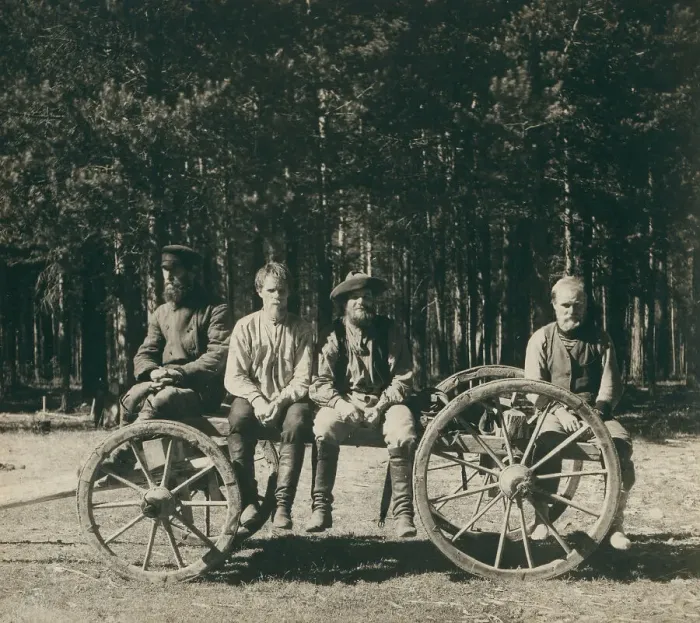 Framed Print : Karelian types, 1915. Creator: Sergey Mikhaylovich Prokudin-Gorsky Framed Print : Karelian types, 1915. Creator: Sergey Mikhaylovich Prokudin-Gorsky