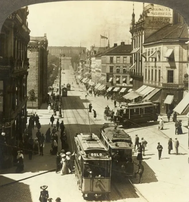 Framed Print : Karl Johan Street, W. N. W. to the Royal Palace, Christiania, Norway, c1905. Creator: Unknown Framed Print : Karl Johan Street, W. N. W. to the Royal Palace, Christiania, Norway, c1905. Creator: Unknown
