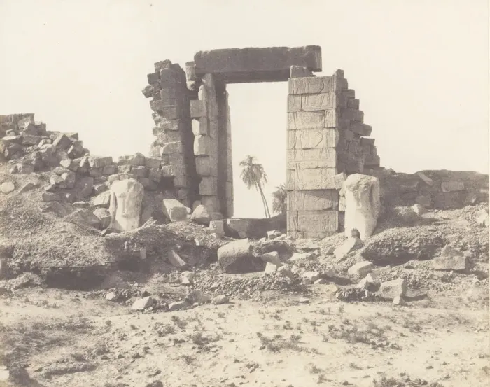 Framed Print : Karnak (Thebes), Premier Pylone - Ruines de la Porte et des Colosses Framed Print : Karnak (Thebes), Premier Pylone - Ruines de la Porte et des Colosses