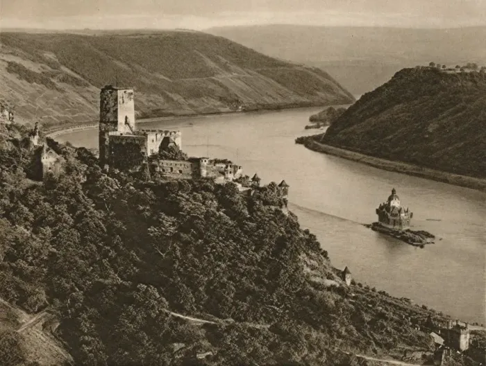 Framed Print : Kaub - Gutenfels, Pfalz Castle in the Rhine, 1931. Artist: Kurt Hielscher Framed Print : Kaub - Gutenfels, Pfalz Castle in the Rhine, 1931. Artist: Kurt Hielscher