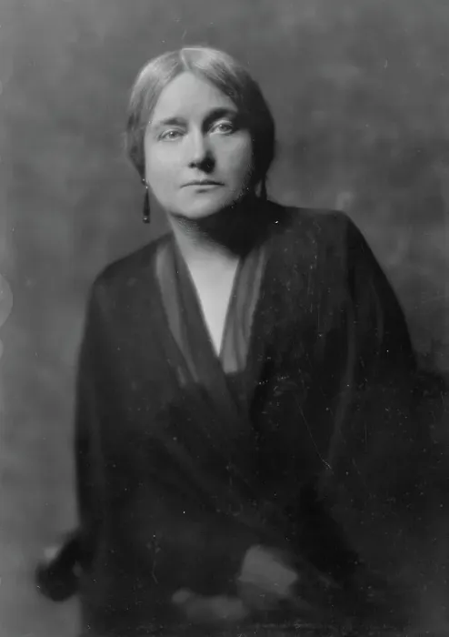 Framed Print : Kauser, Alice, Miss, portrait photograph, 1916. Creator: Arnold Genthe