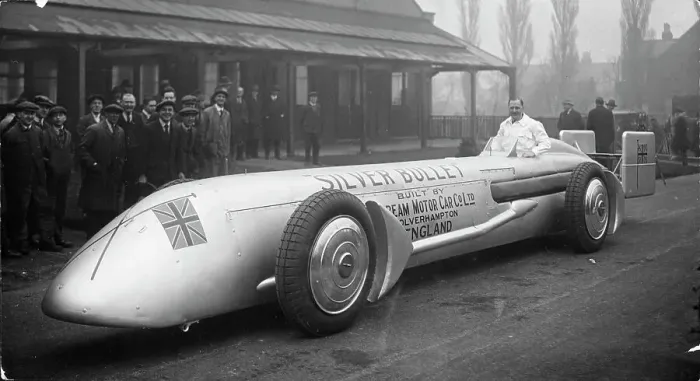 Framed Print : Kaye Don with the Sunbeam Silver Bullet, 1930 Framed Print : Kaye Don with the Sunbeam Silver Bullet, 1930