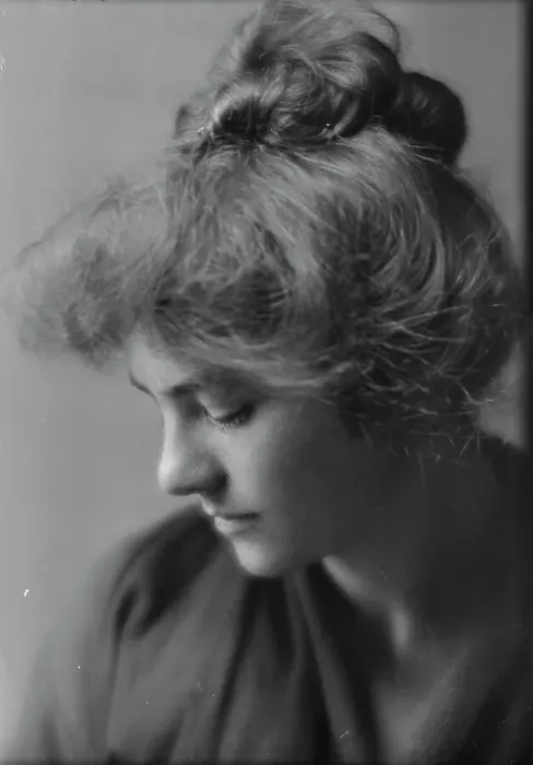 Framed Print : Keese, Emily, Miss, portrait photograph, 1914 Sept. 21. Creator: Arnold Genthe Framed Print : Keese, Emily, Miss, portrait photograph, 1914 Sept. 21. Creator: Arnold Genthe