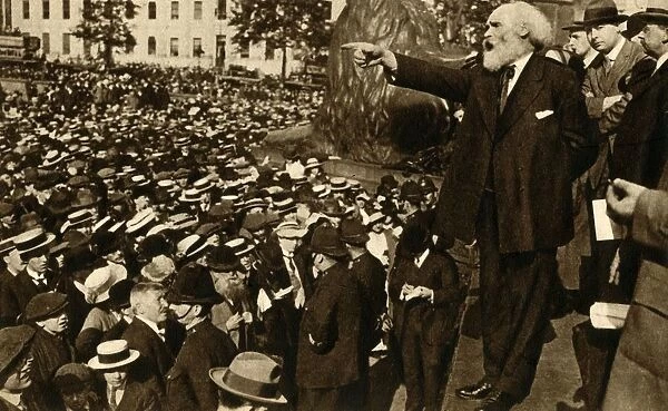 Keir Hardie gives a speech in Trafalgar Square, London, 2 August 1914, (1933). Creator: Unknown