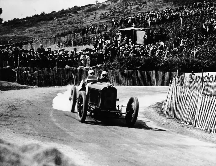 Framed Print : Kenelm Lee Guinness in a 6 cylinder Sunbeam, French Grand Prix, Lyons, 1924 Framed Print : Kenelm Lee Guinness in a 6 cylinder Sunbeam, French Grand Prix, Lyons, 1924