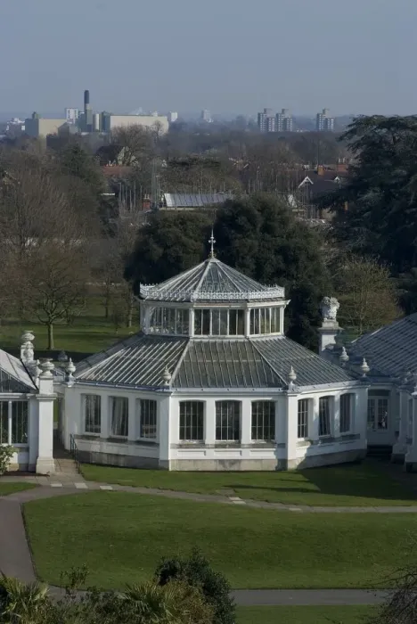 Framed Print : Kew Gardens, 2009. Creator: Ethel Davies