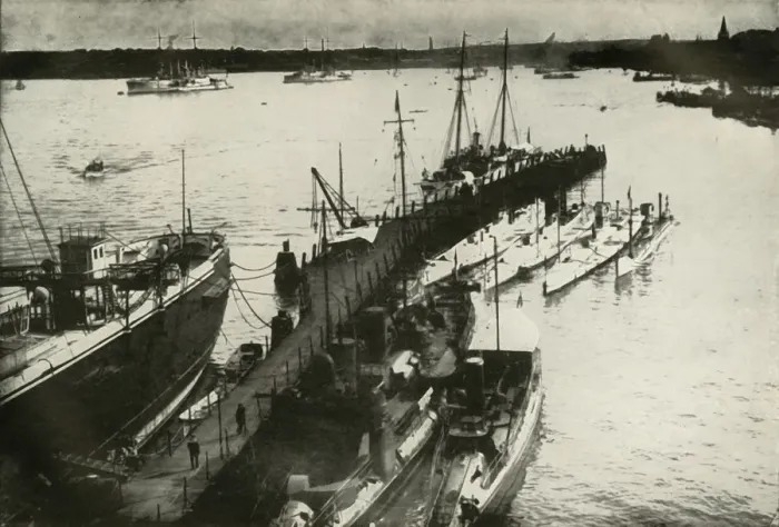 Framed Print : Kiel Harbour, (1919). Creator: Unknown Framed Print : Kiel Harbour, (1919). Creator: Unknown