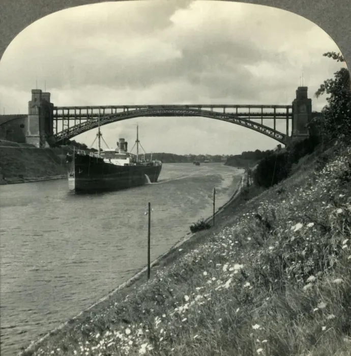 Framed Print : The Kiel Ship Canal Connecting the Baltic and North Seas, Kiel, Germany, c1930s Framed Print : The Kiel Ship Canal Connecting the Baltic and North Seas, Kiel, Germany, c1930s