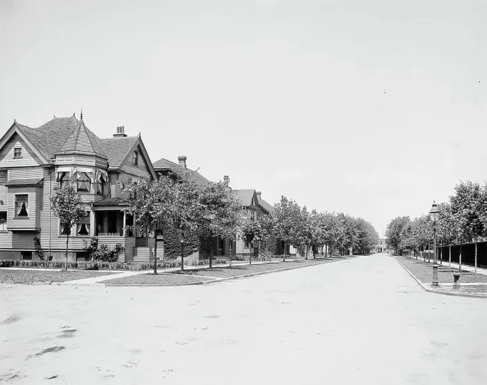 Framed Print : Kildare Road, looking north, Walkerville, Ont. between 1905 and 1915. Creator: Unknown Framed Print : Kildare Road, looking north, Walkerville, Ont. between 1905 and 1915. Creator: Unknown