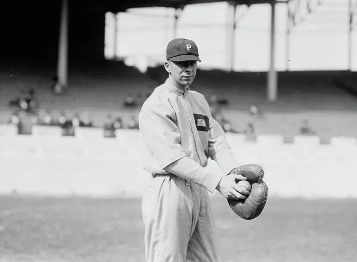 Framed Print : Bill Killefer, Philadelphia NL, at Polo Grounds, NY (baseball), 1913. Creator: Bain News Service Framed Print : Bill Killefer, Philadelphia NL, at Polo Grounds, NY (baseball), 1913. Creator: Bain News Service