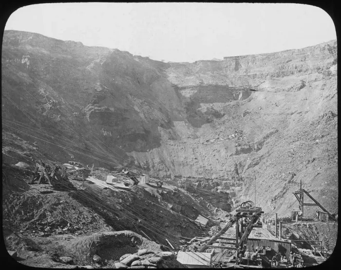 Framed Print : Kimberley diamond mine, South Africa, c1890 Framed Print : Kimberley diamond mine, South Africa, c1890